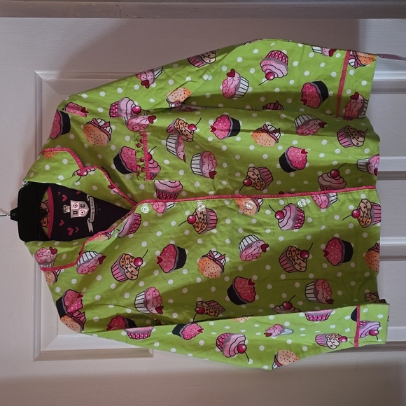 University of Couture Other - University of Couture Cupcake Pajama Top  Size M